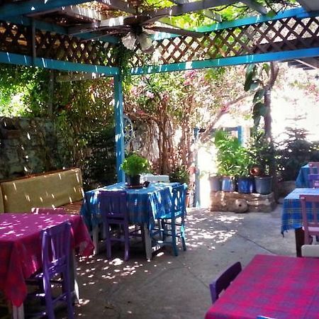 Parmis Rooms Çeşme Exterior foto