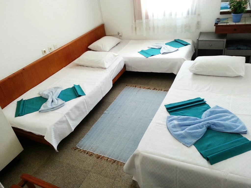 Parmis Rooms Çeşme Zimmer foto